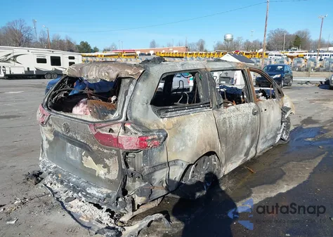 2015 Toyota Sienna Xle 8 Passenger from USA, damaged, VIN 5TDYK3DC4FS630998